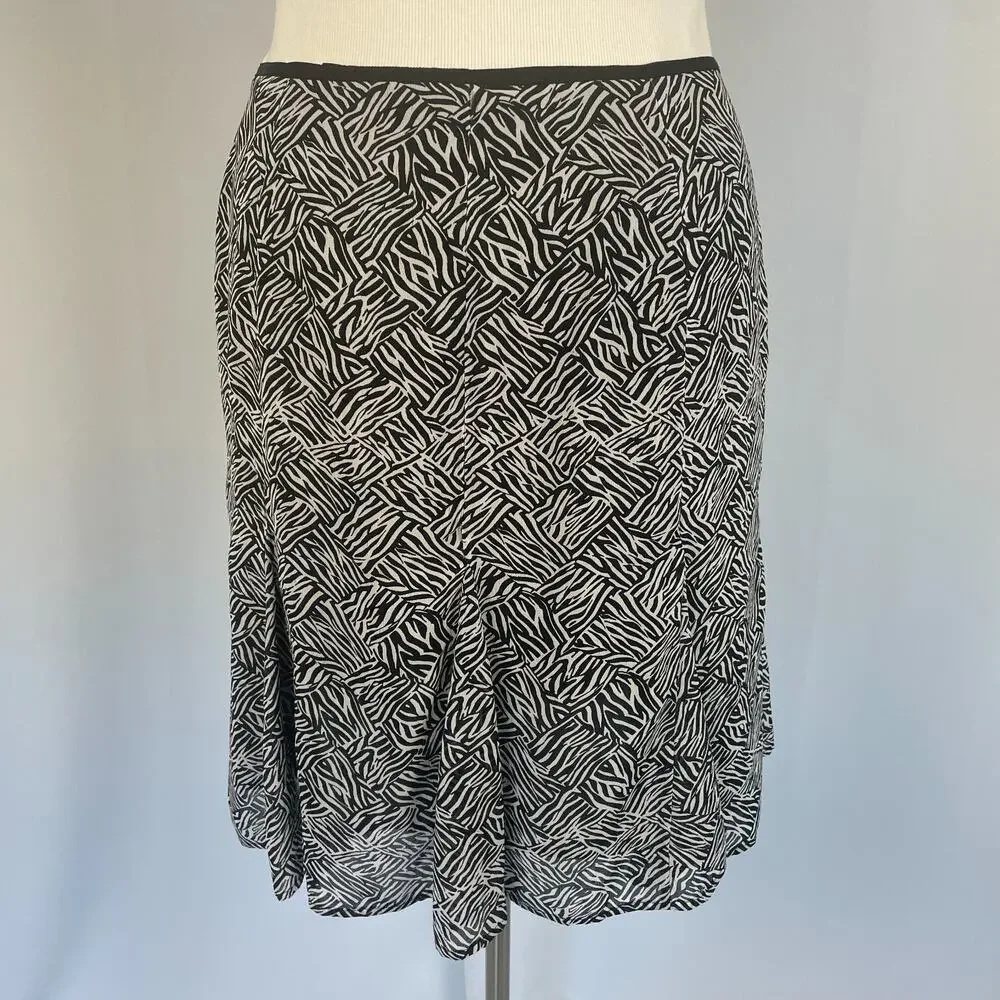 Knee Length Skirt Size 16 Black White Zebra Double Chiffon Flowy Flare Boho Y2K